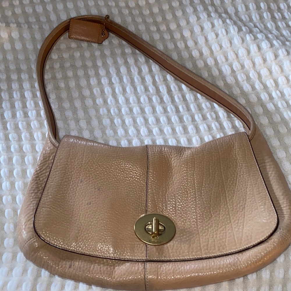 Tan shoulder bag